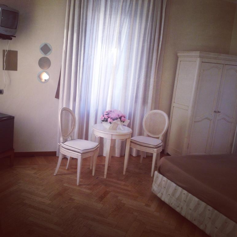 Hotel Langa In Cortemilia Экстерьер фото