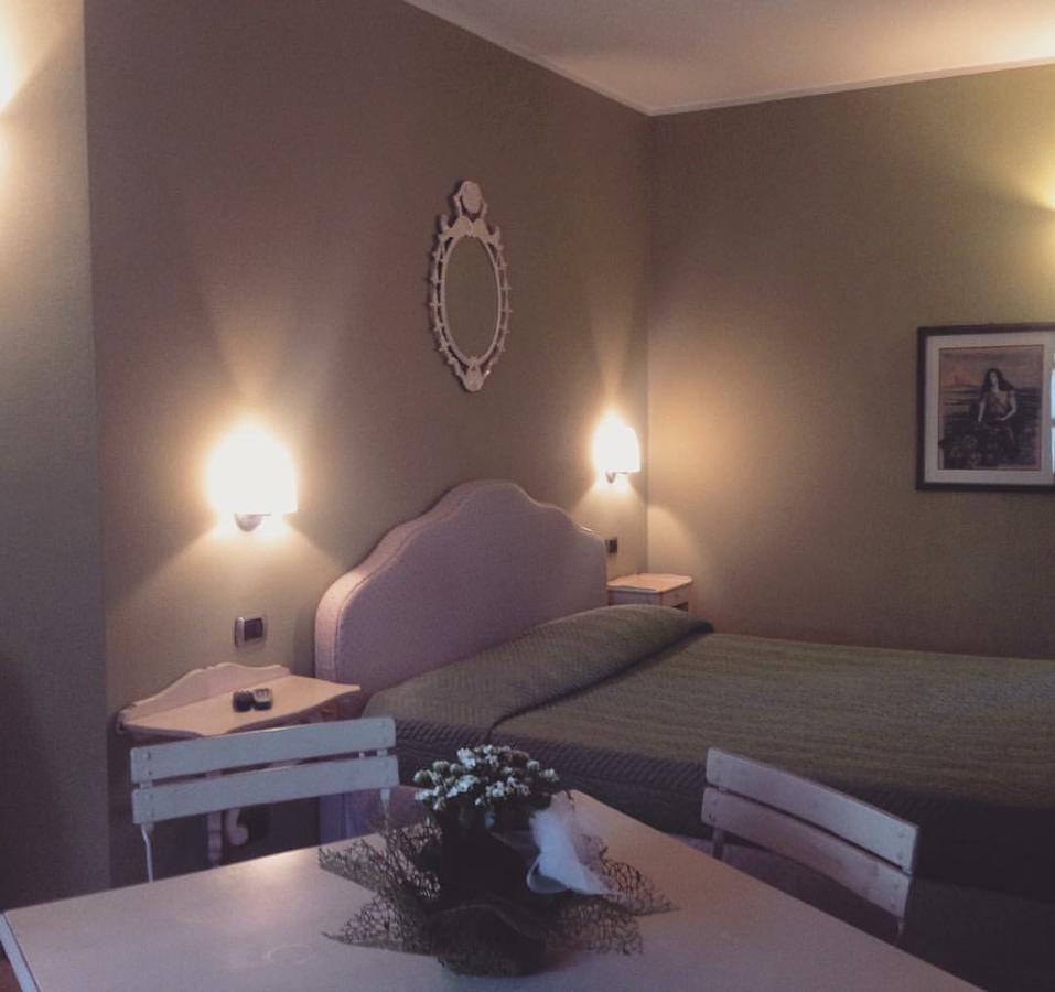 Hotel Langa In Cortemilia Экстерьер фото